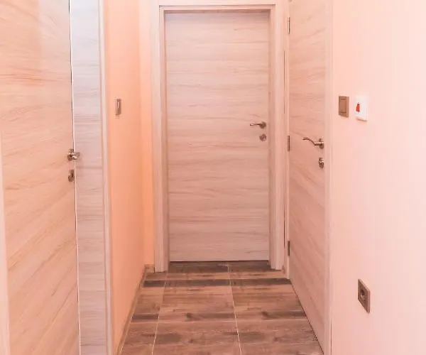 за гости боряна * ブルガス